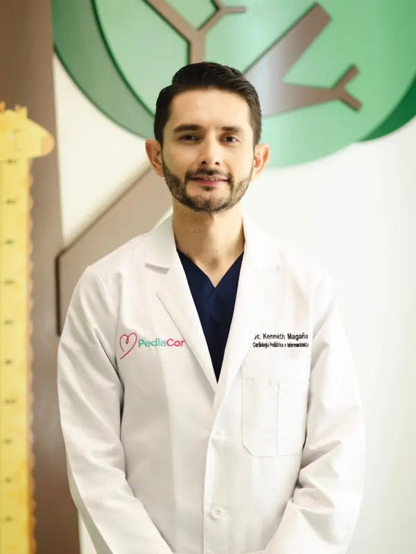 Dr. Kenneth Gustav Abimelec Magaña, especialista de PediaCor