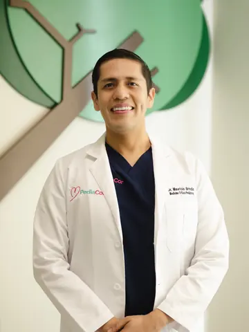 Dr. Mauricio Lázaro Bríndis, medicina crítica pediátrica en PediaCor