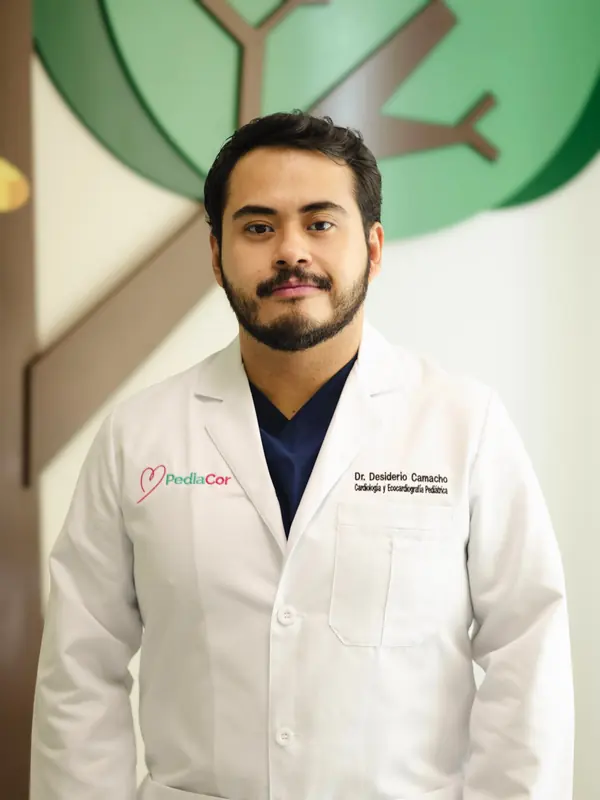 Dr. Roberto Desiderio Camacho Barrera, especialista de PediaCor