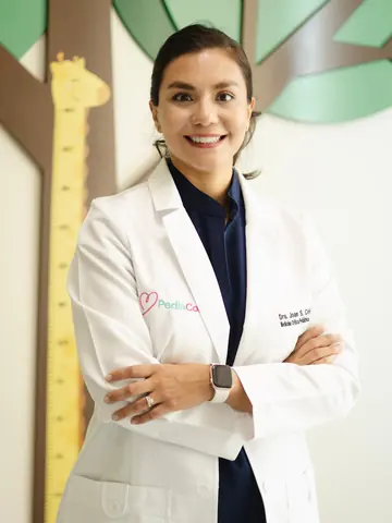 Dra. Joan Stephanie Celis Jasso, medicina del enfermo pediátrico cardiovascular crítico en PediaCor